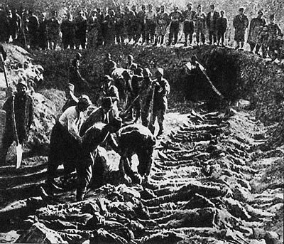 Photo of the victims of the massacre of Armenians in Erzurum (present-day Turkey), 30 October 1895.