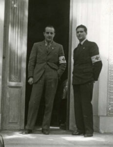Vizcaya and Henny in front of the ICRC headquarters I CDCRE, ICRC Archives
